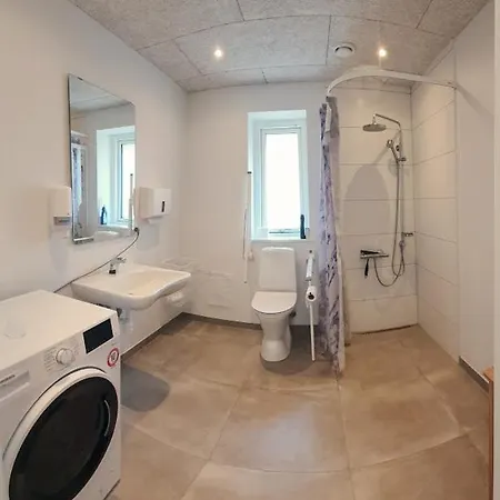 Faelleshuset Kirkebakken * Otterup