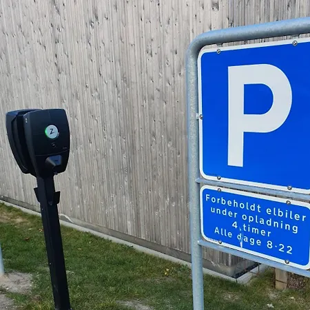 Faelleshuset Kirkebakken * Otterup